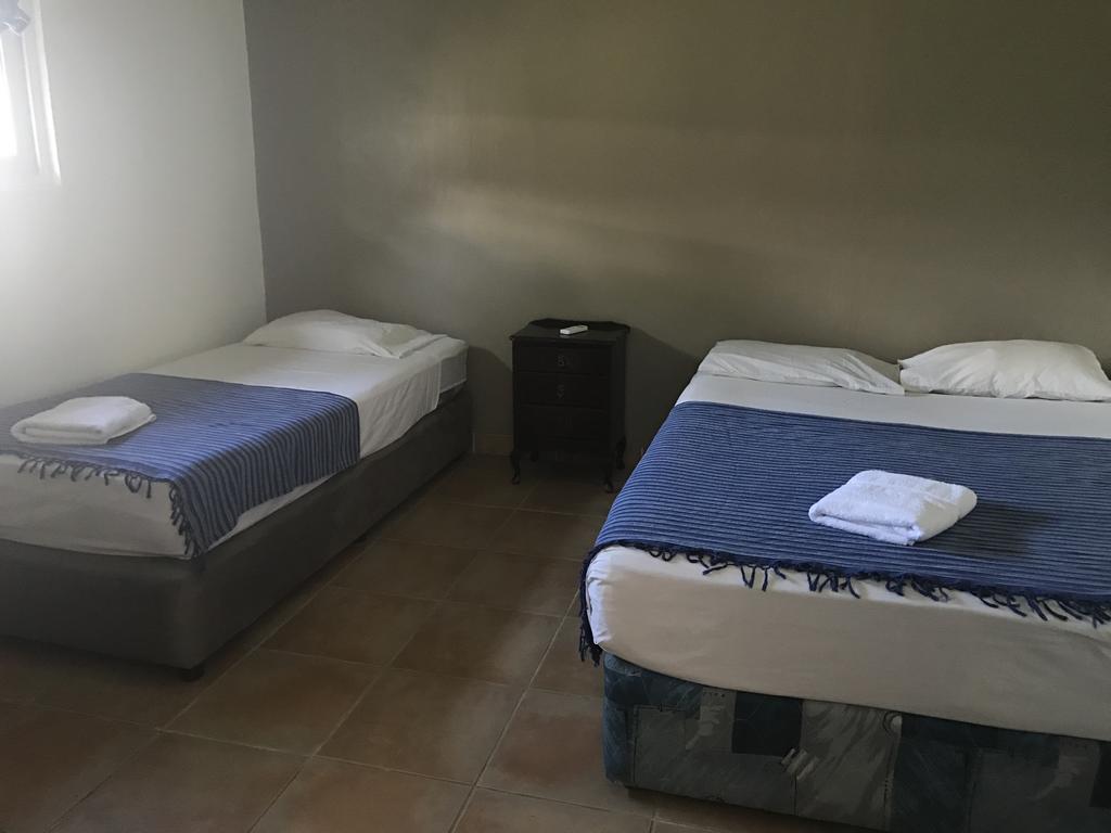 Vanuatu Holiday Hotel Порт-Вила Экстерьер фото