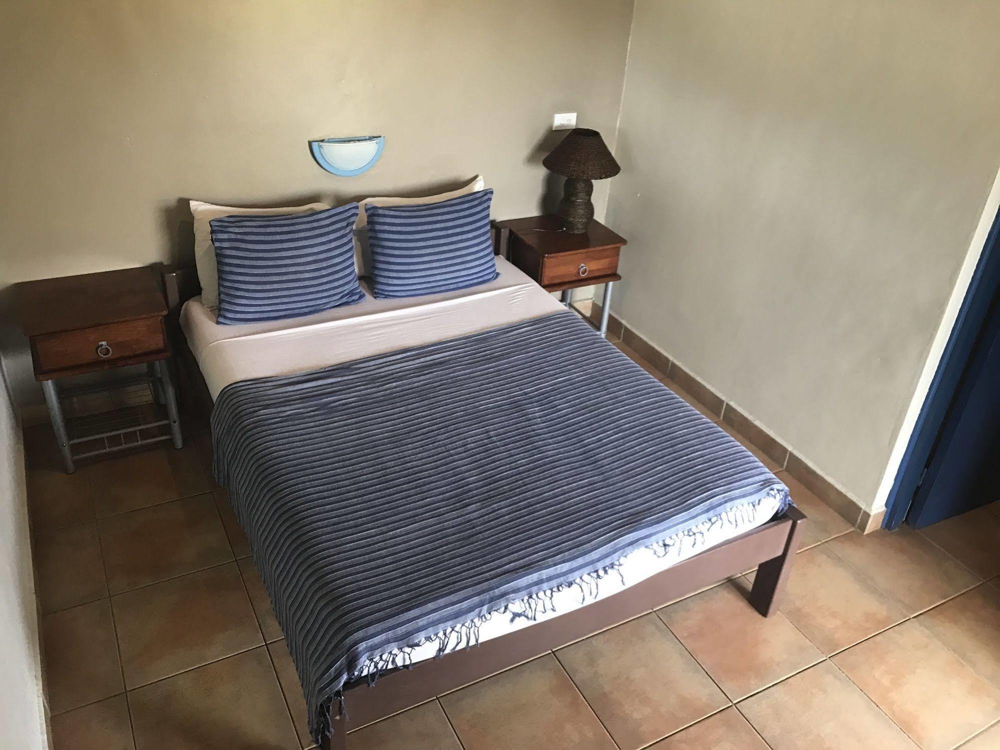 Vanuatu Holiday Hotel Порт-Вила Экстерьер фото