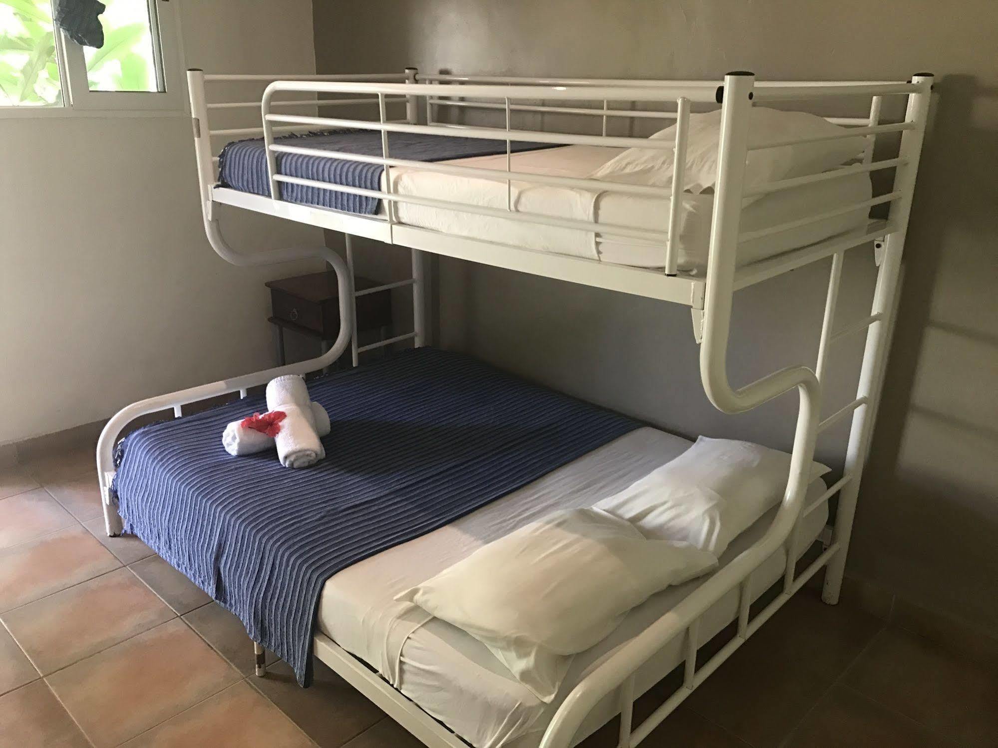 Vanuatu Holiday Hotel Порт-Вила Экстерьер фото