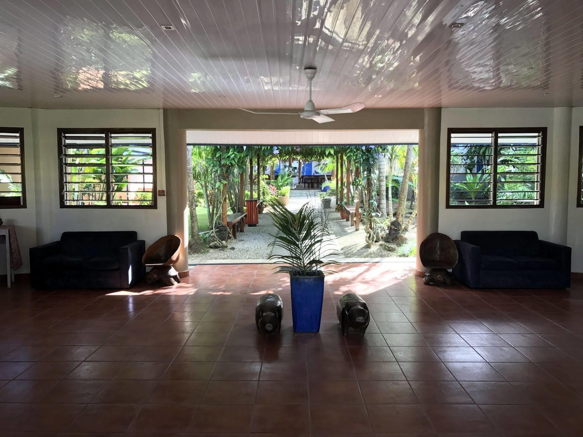 Vanuatu Holiday Hotel Порт-Вила Экстерьер фото